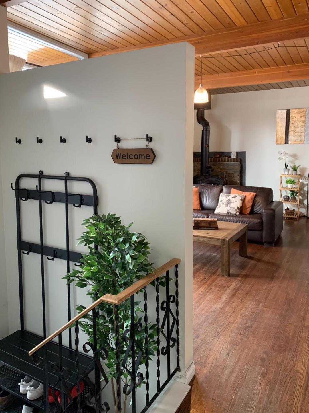 Apartment Lodge-style Unit Near Of