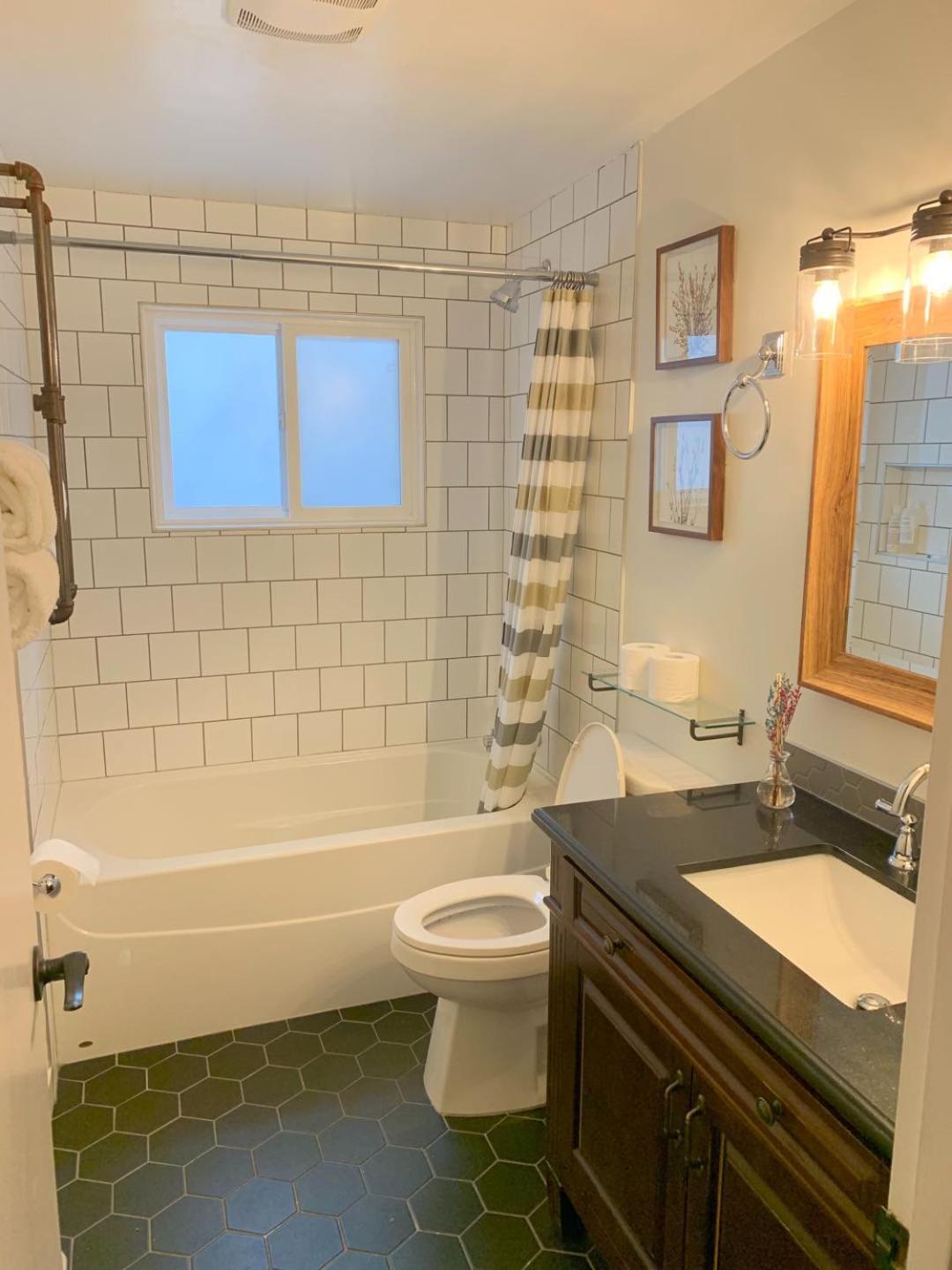 Lodge-style Unit Near Of Apartment *