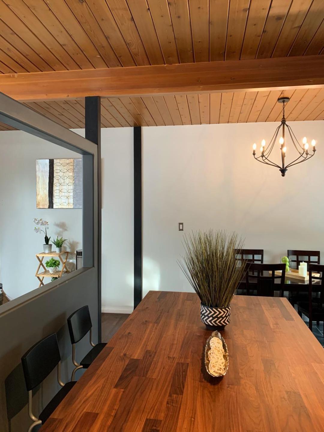 Lodge-style Unit Near Of Apartment
